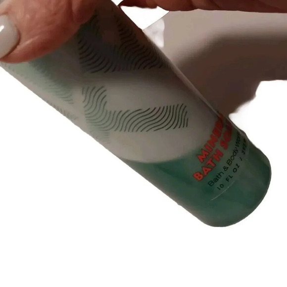 Bath & Body Works WATER - HYALURONIC ACID Mineral Bath Body Soak10 oz x1 Spa NEW - Picture 6 of 6